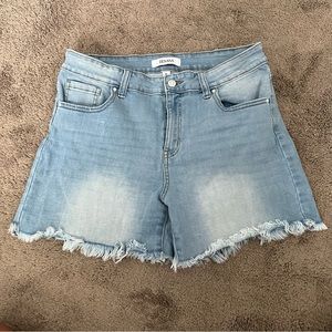 Zenana light wash denim shorts